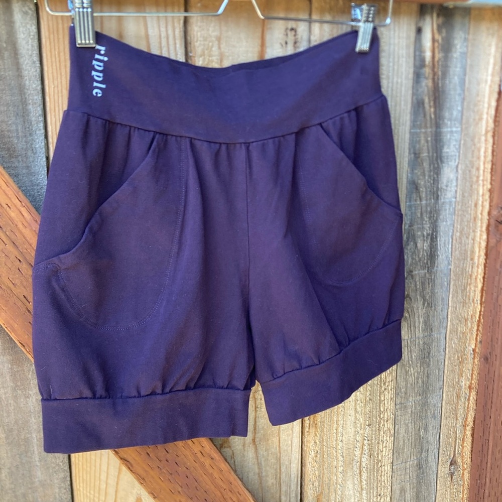 Ripple Yogawear - Slouchy Shorts Eggplant